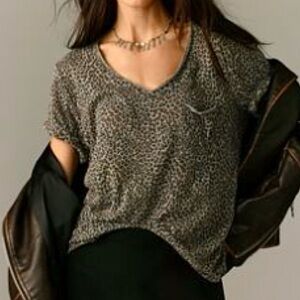 T.La Leopard Print Short Sleeve Tee